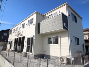 ﾘｰﾌﾞﾙﾌｧｲﾝ三郷新和Ⅱ外観写真