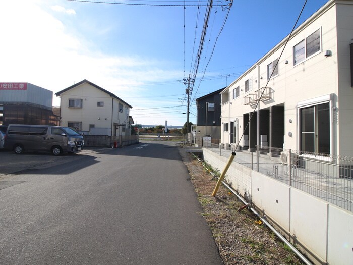 物件外観写真6　(周辺環境)