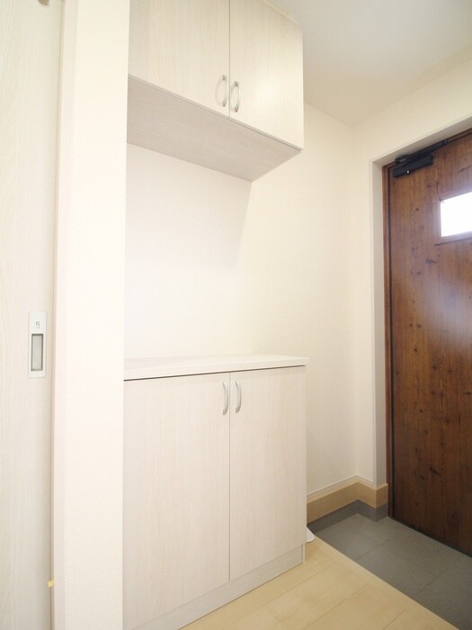 物件内観写真15　(靴箱)