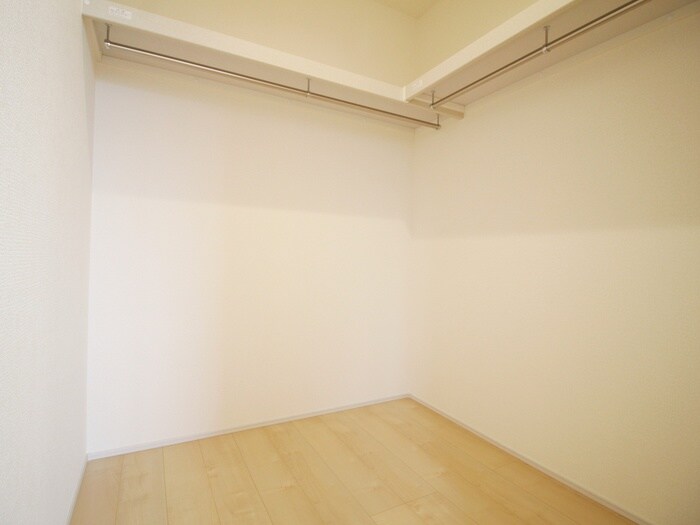 物件内観写真17　(収納)