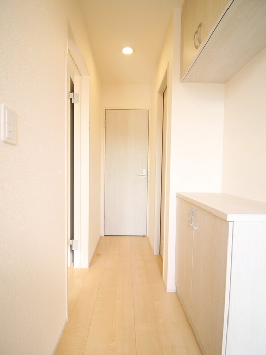 物件内観写真20　(廊下)