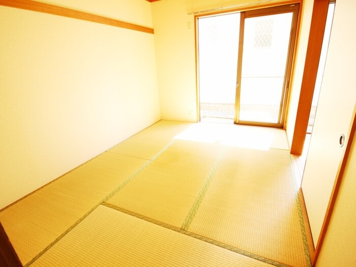 物件内観写真8　(居室)