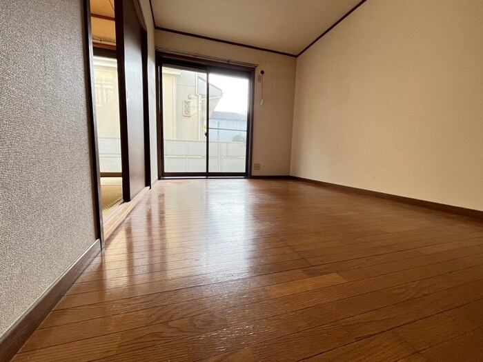 物件内観写真10　(居室)