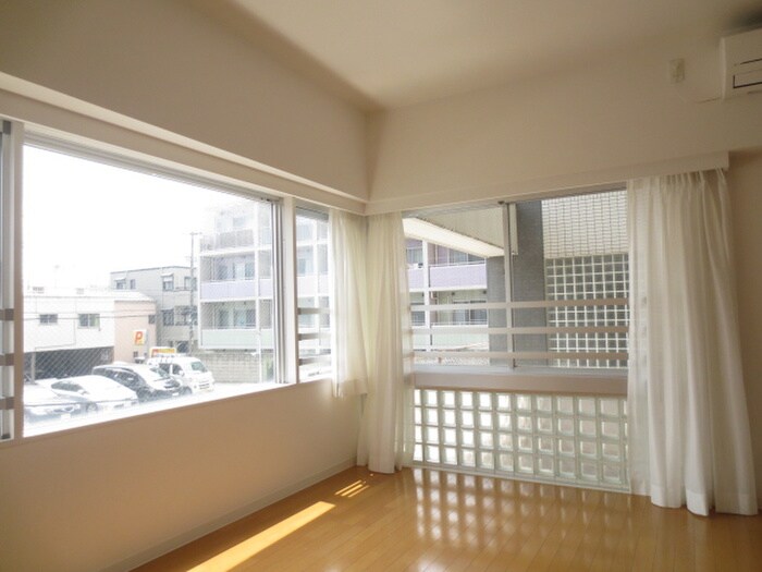 物件内観写真13　(居室)