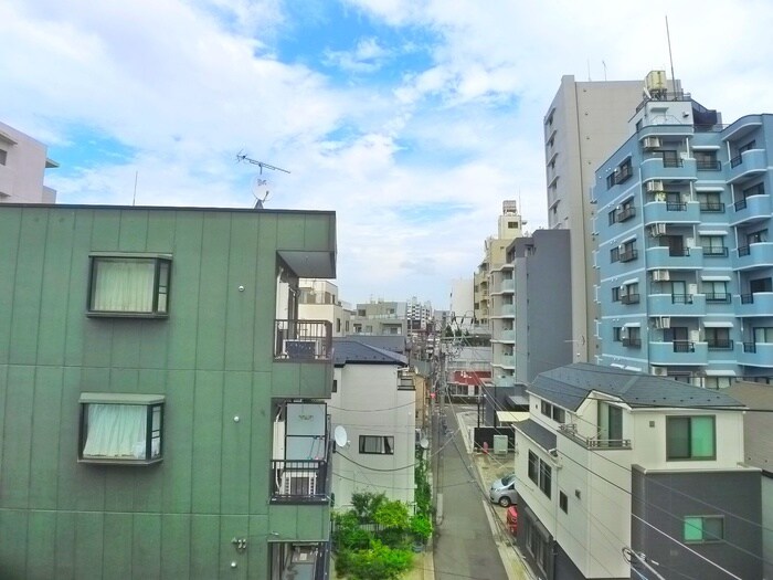 物件内観写真16　(室内からの展望)