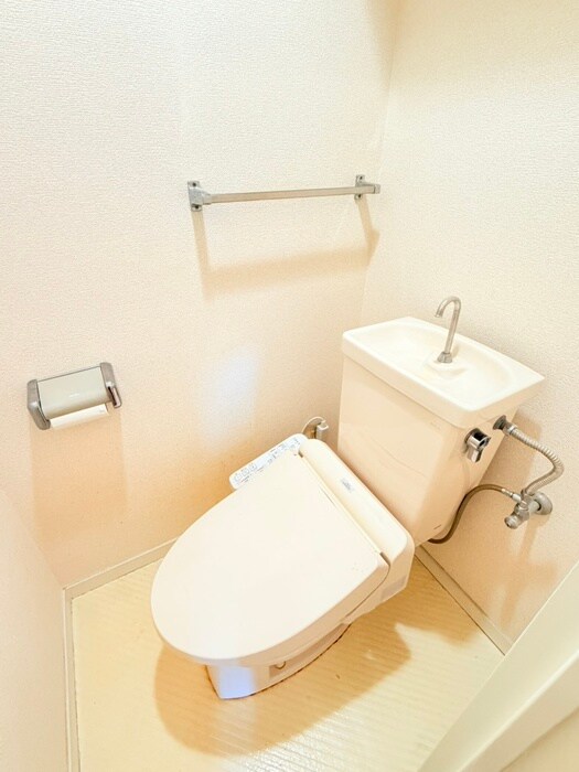 物件内観写真11　(トイレ)