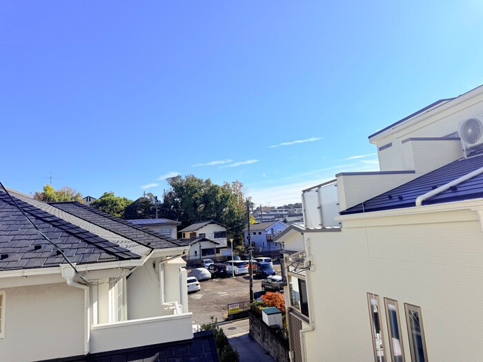 物件内観写真13　(室内からの展望)