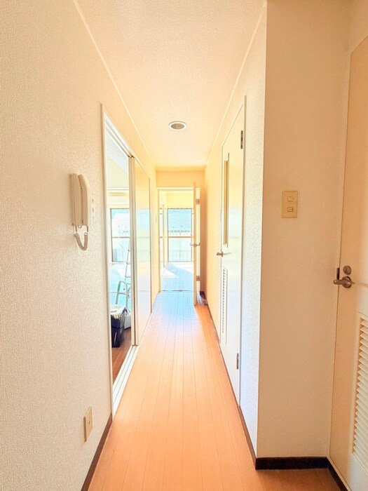 物件内観写真20　(廊下)