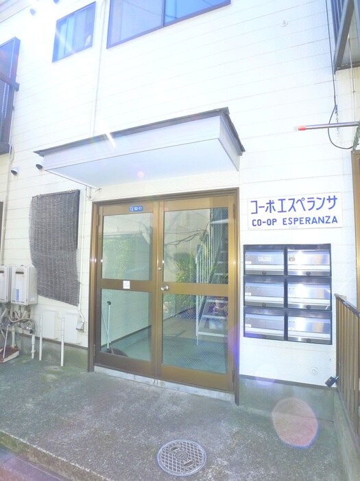 物件外観写真4　(エントランス部分)