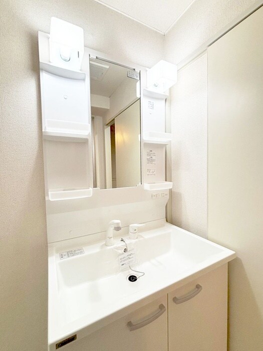 物件内観写真12　(洗面)