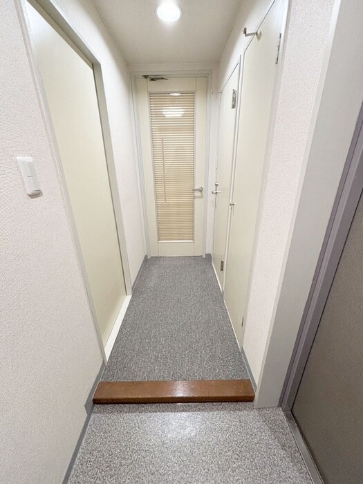 物件内観写真21　(玄関)
