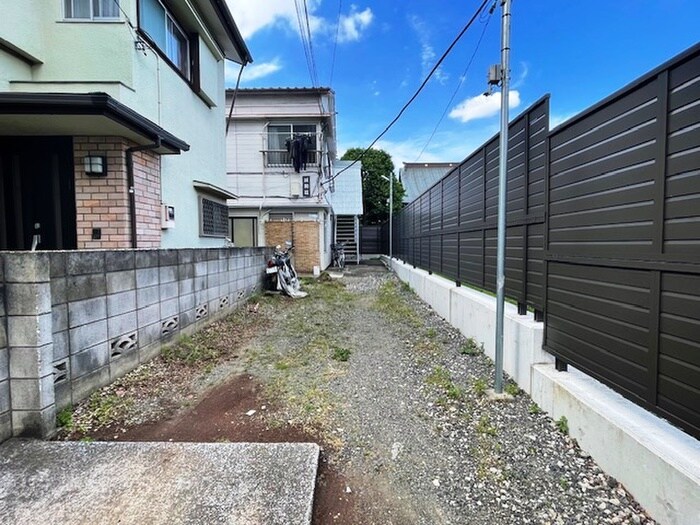 物件外観写真6　(エントランス部分)