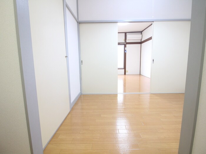 物件内観写真18　(居室)