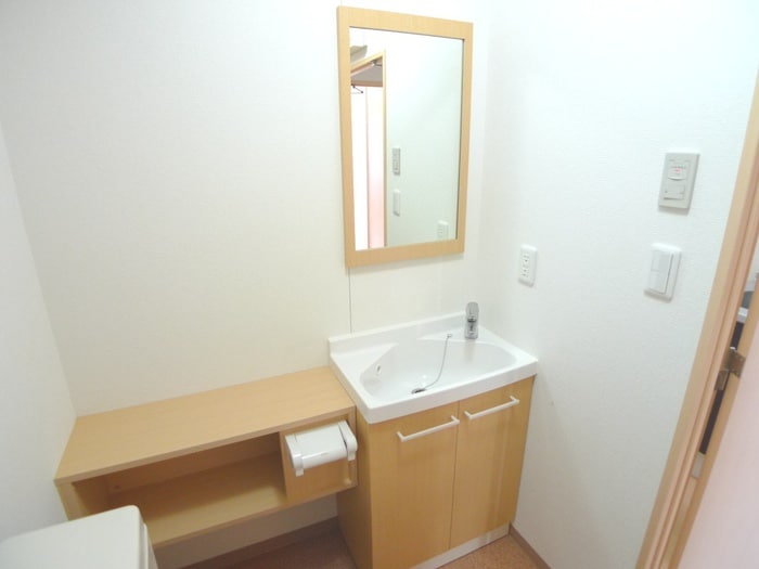 物件内観写真9　(洗面)