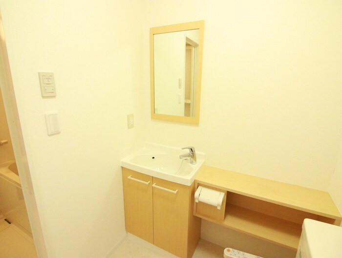 物件内観写真10　(洗面)