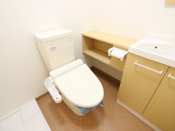 物件内観写真11　(トイレ)