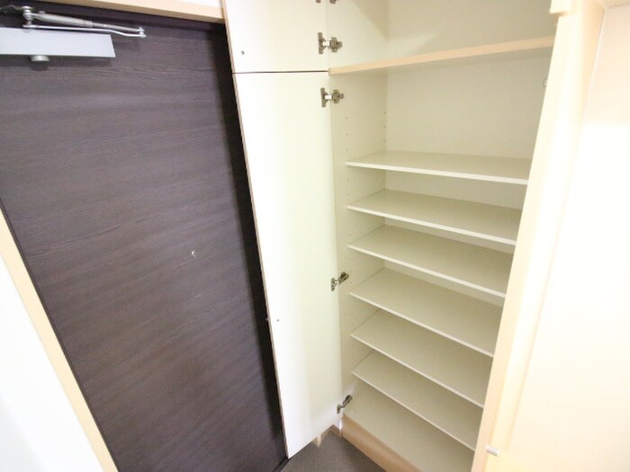 物件内観写真14　(靴箱)