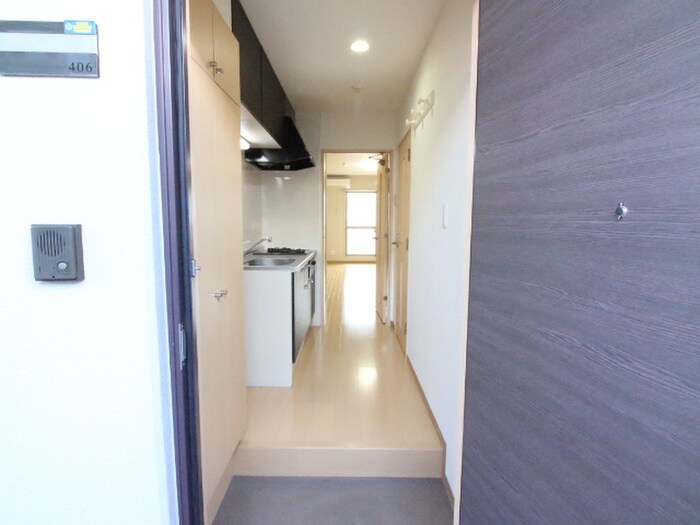 物件内観写真15　(玄関)