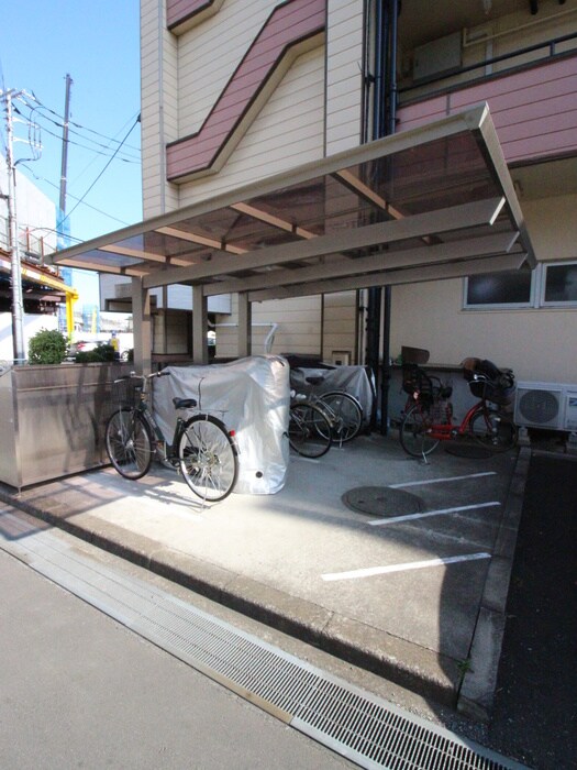 物件外観写真6　(駐輪場)