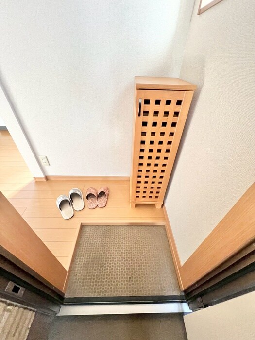 物件内観写真17　(玄関)