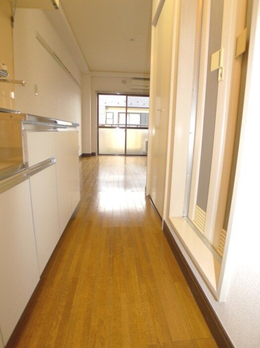 物件内観写真7　(廊下)