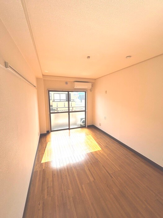 物件内観写真18　(居室)