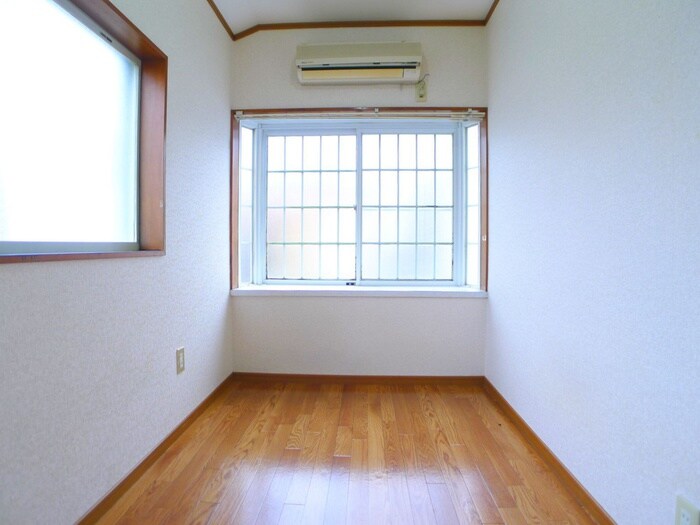 物件内観写真10　(居室)