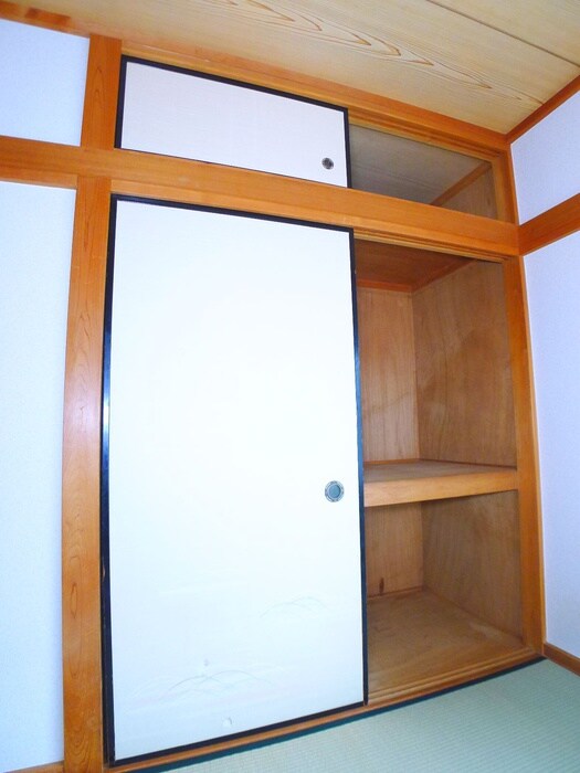 物件内観写真11　(収納)