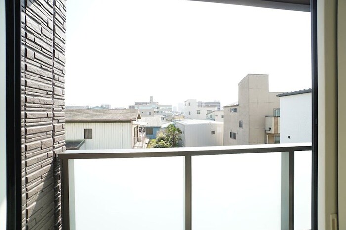 物件内観写真14　(室内からの展望)