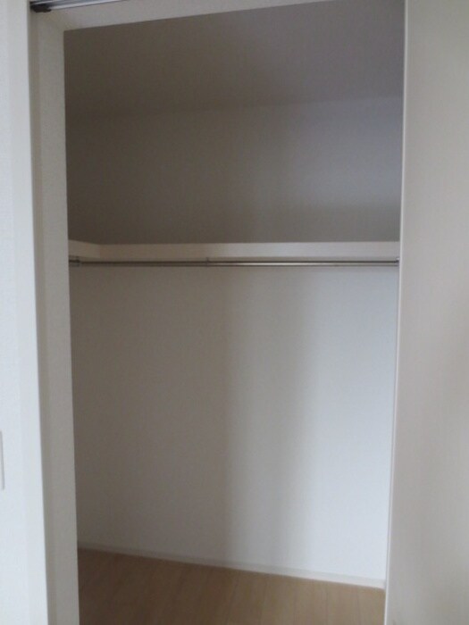 物件内観写真16　(収納)