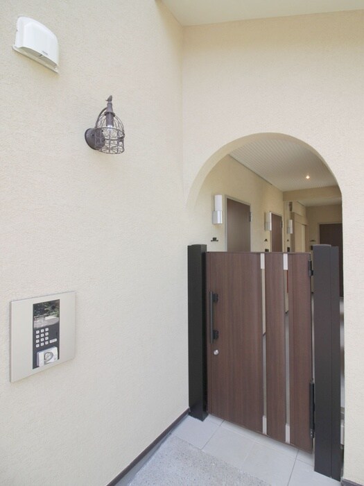 物件外観写真4　(建物設備)