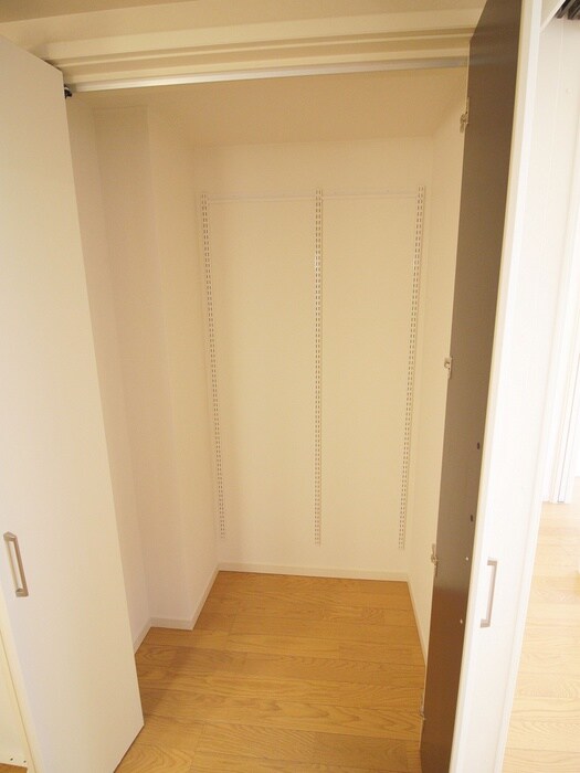 物件内観写真11　(収納)