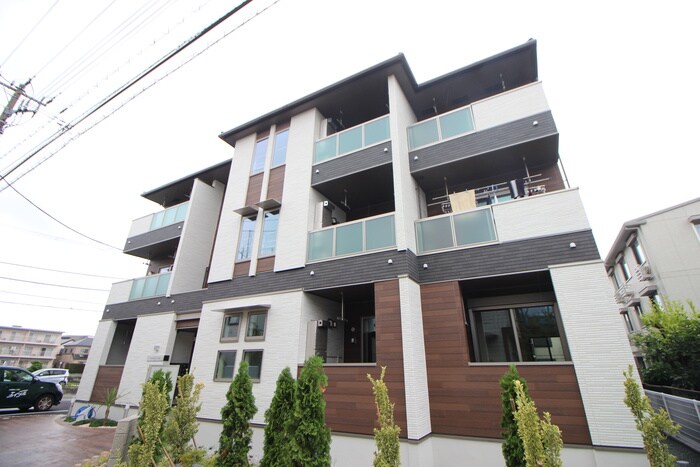 物件外観写真1　(外観写真)