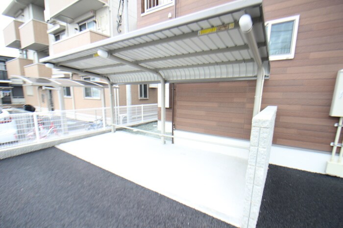物件外観写真6　(駐輪場)
