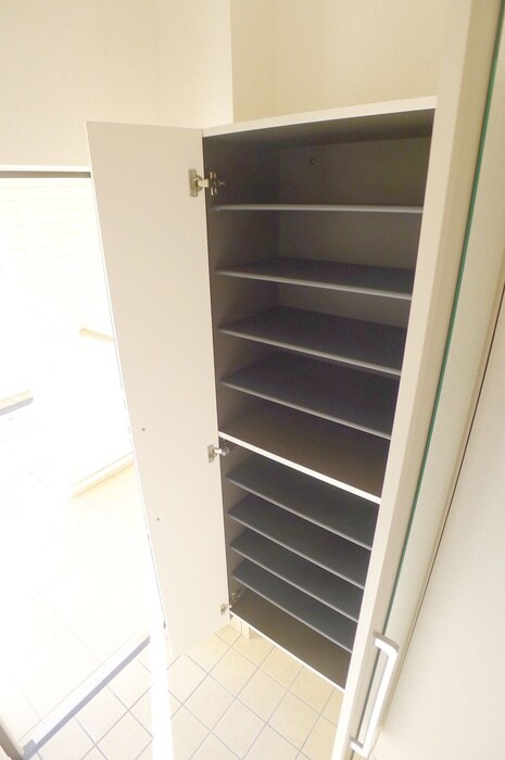 物件内観写真19　(靴箱)