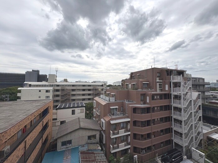 物件内観写真17　(室内からの展望)