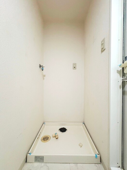 物件内観写真22　(洗濯機置場)