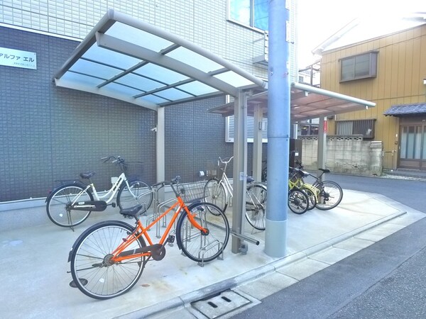 駐輪場