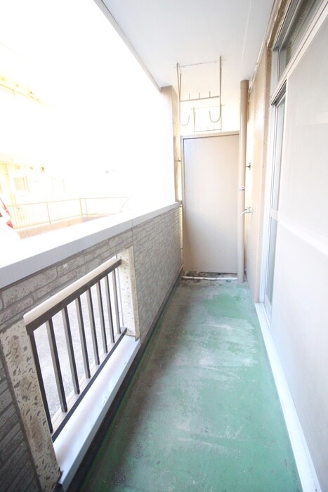 物件内観写真16　(室内からの展望)