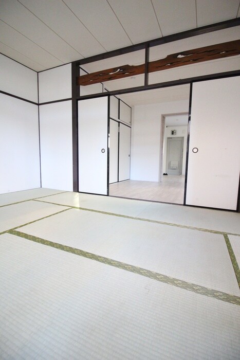 物件内観写真18　(収納)