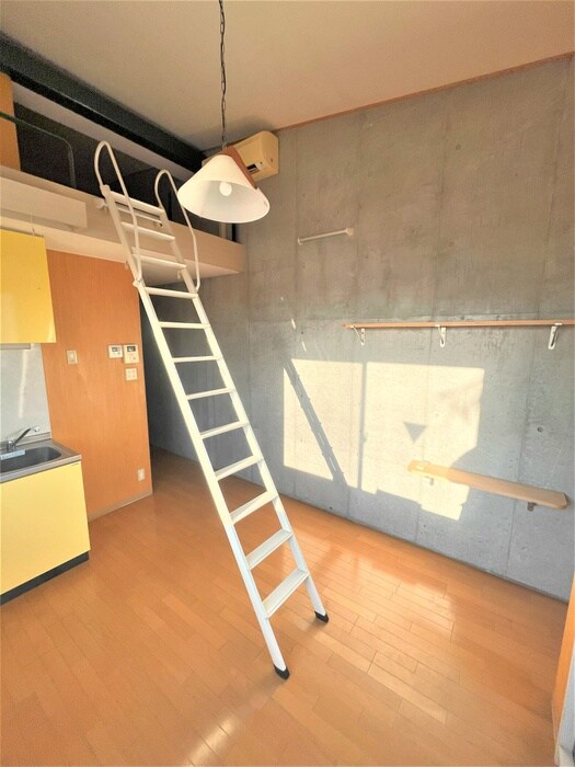 物件内観写真9　(居室)