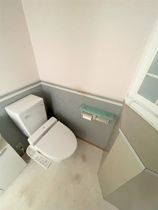 物件内観写真11　(トイレ)