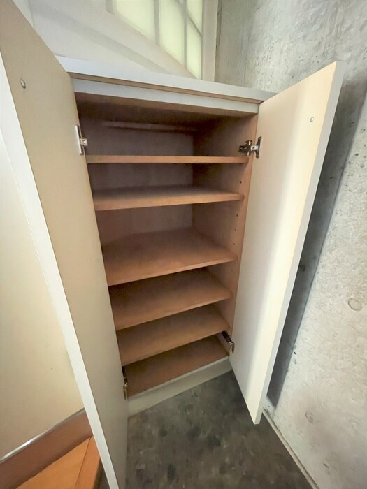 物件内観写真15　(靴箱)