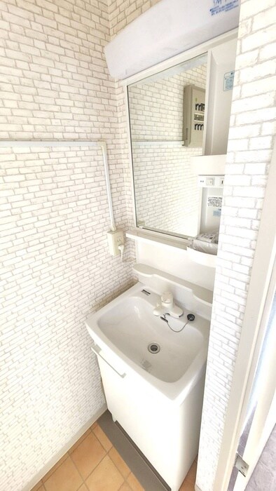 物件内観写真12　(洗面)