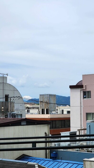 物件内観写真15　(室内からの展望)