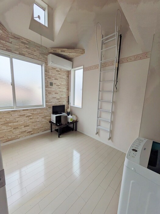 物件内観写真9　(居室)