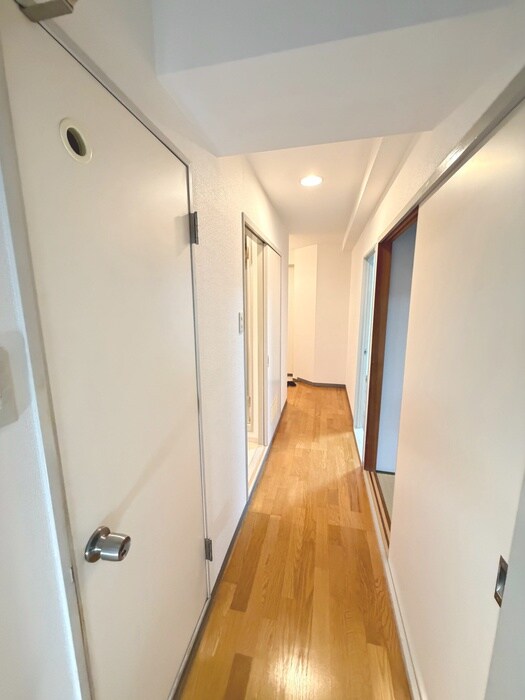 物件内観写真15　(廊下)
