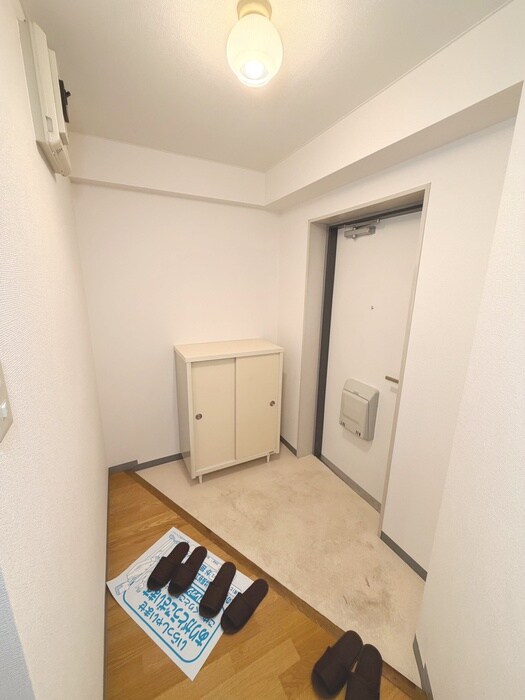 物件内観写真21　(玄関)