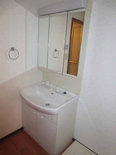 物件内観写真13　(洗面)