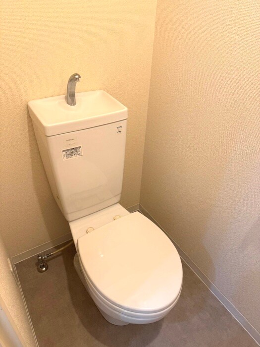 物件内観写真14　(トイレ)